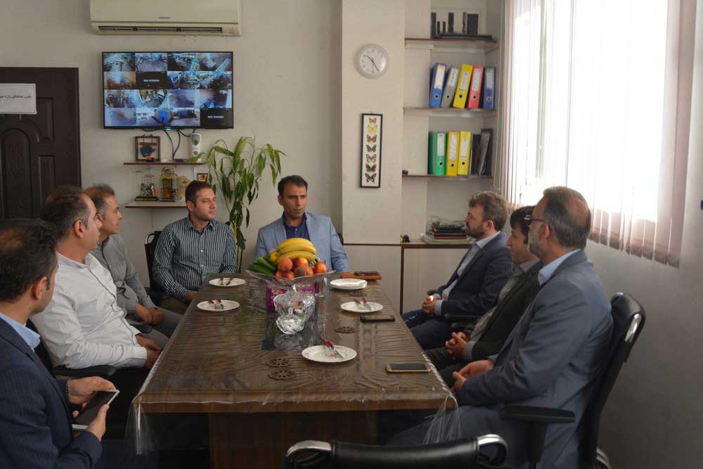 بازدید مدیرعامل بانک تجارت استان اصفهان از گروه صنعتی صدراپل